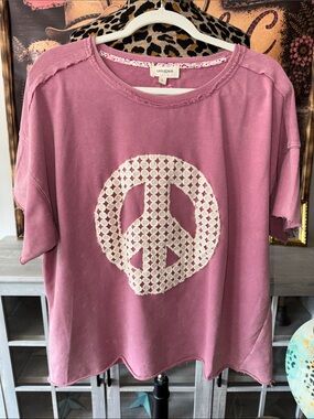 NWT UMGEE Mauve Peace Sign Boho Top - Women's Size Large